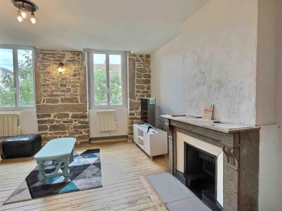 L'Appart De La Comedie-Centre Apartment Bourg-en-Bresse Exterior photo